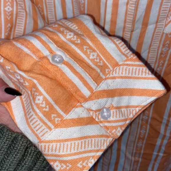 Wrangler Button Down - Picture 4 of 6